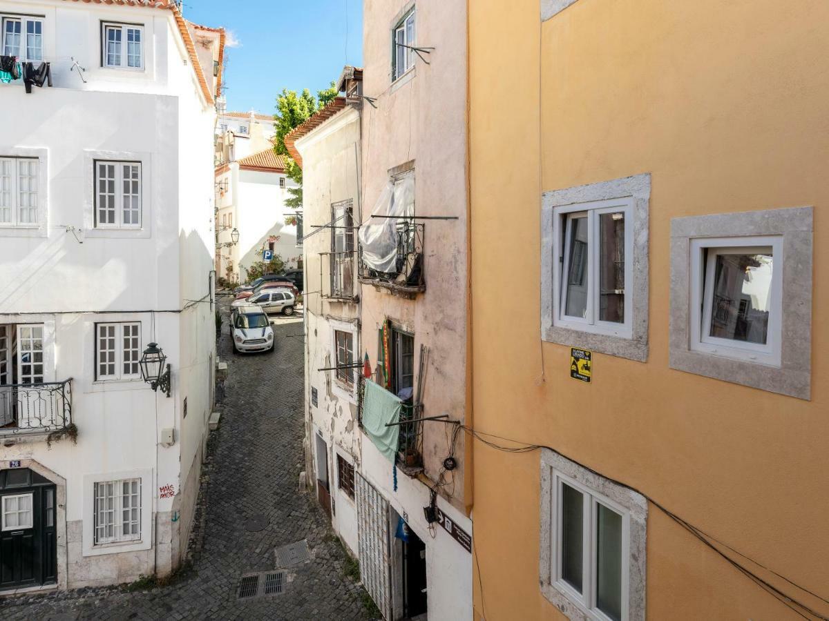 Lisbon Alfama Street View Apartment Bagian luar foto
