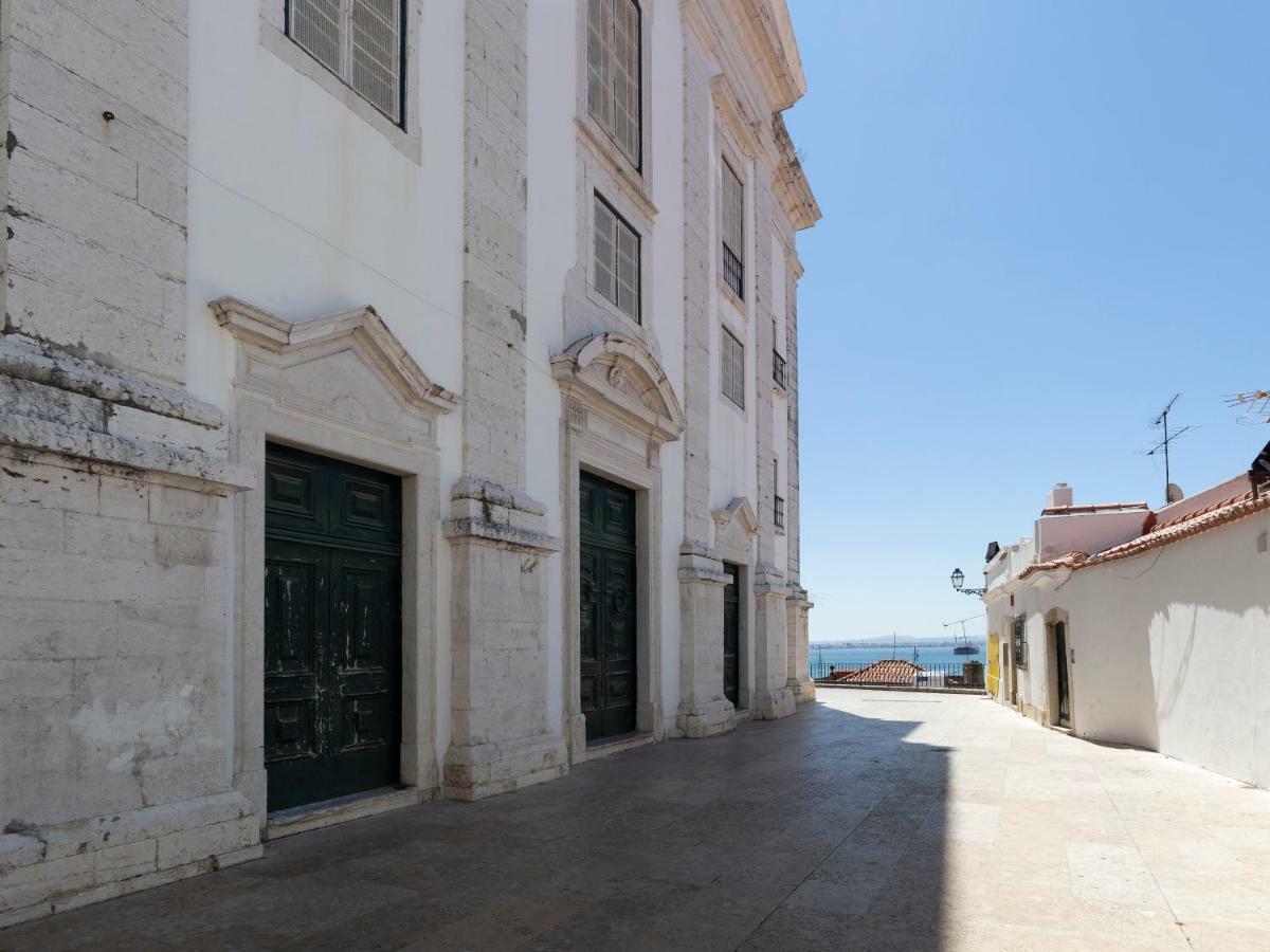 Lisbon Alfama Street View Apartment Bagian luar foto
