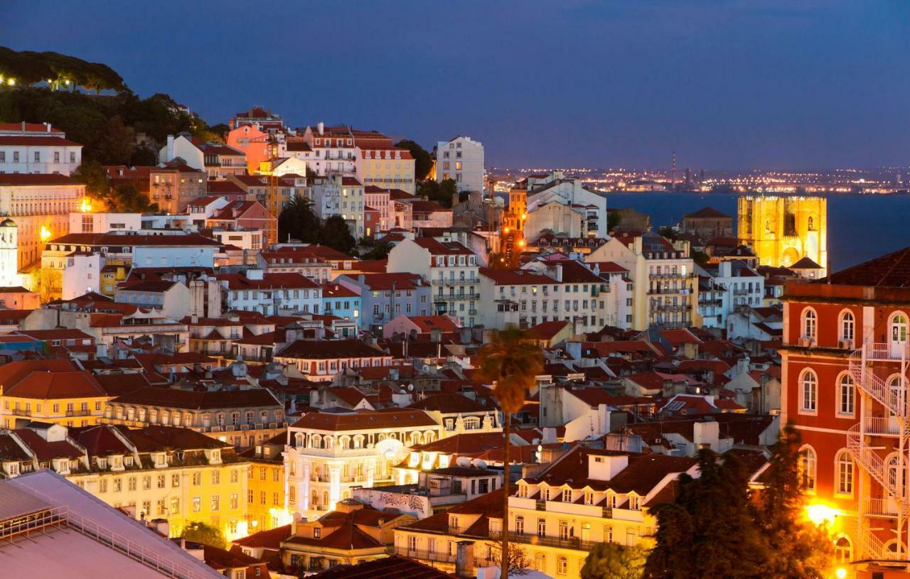 Lisbon Alfama Street View Apartment Bagian luar foto
